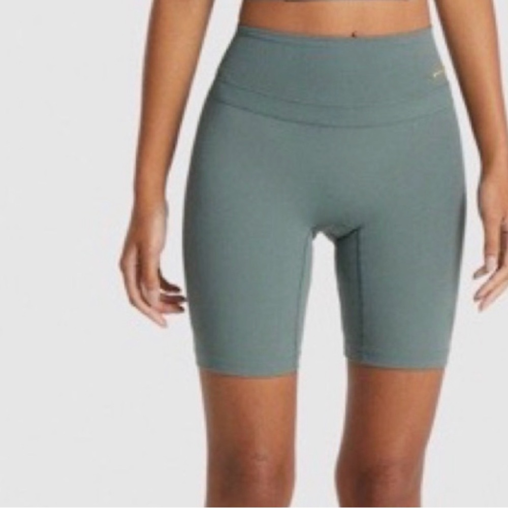 Gymshark Women's WHITNEY SIMMONS VS CYCLING SHORTS V3 
Eucalyptus